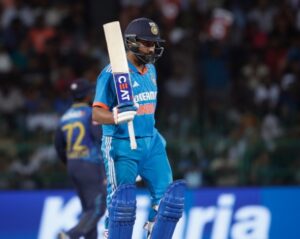 Jeffrey Vandersay's Spell Shocks India in Second ODI